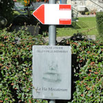 ItaliAdesso-Bord-Via-Mercatorum-Valle-Brembana-Bergamo-Noord-Italie-wandelen